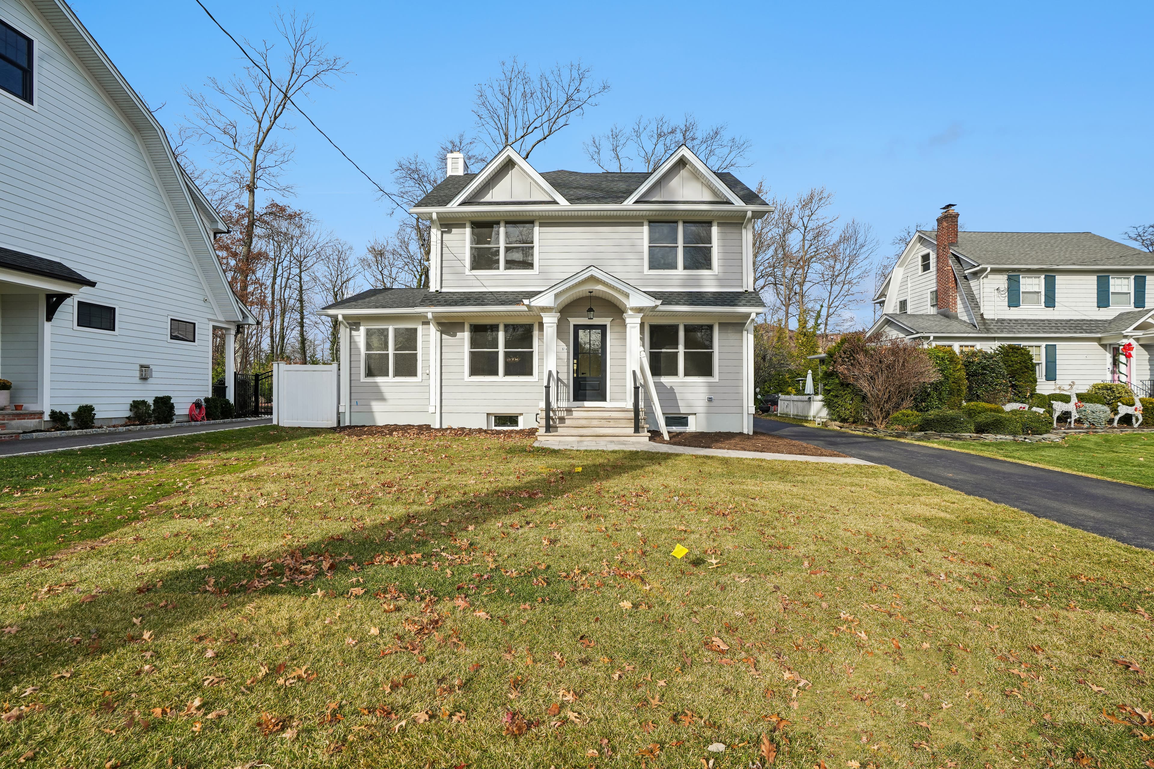 614 Dorian Rd, Westfield